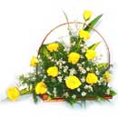 Item #: VNG-CR-0372 - A nice basket of yellow roses, a cute gift for your friends to make them feel special<br><br>Code:704-6493-704-0000100517